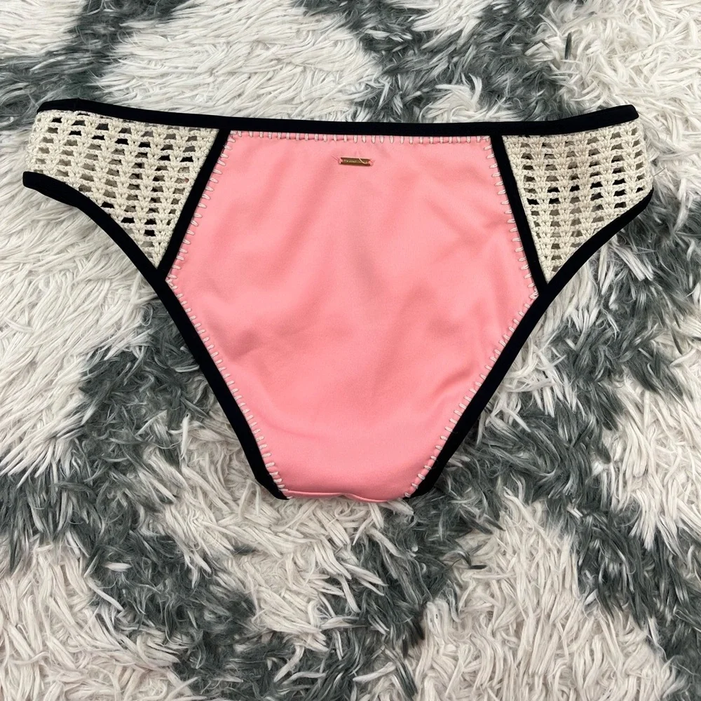 Victoria’s Secret Women’s Cheeky Bikini Bottom Peach Crochet Sides XL